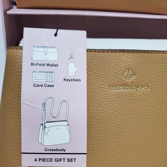 NANETTE LEPORE 4 PIECE GIFT SET - Picture 9 of 11